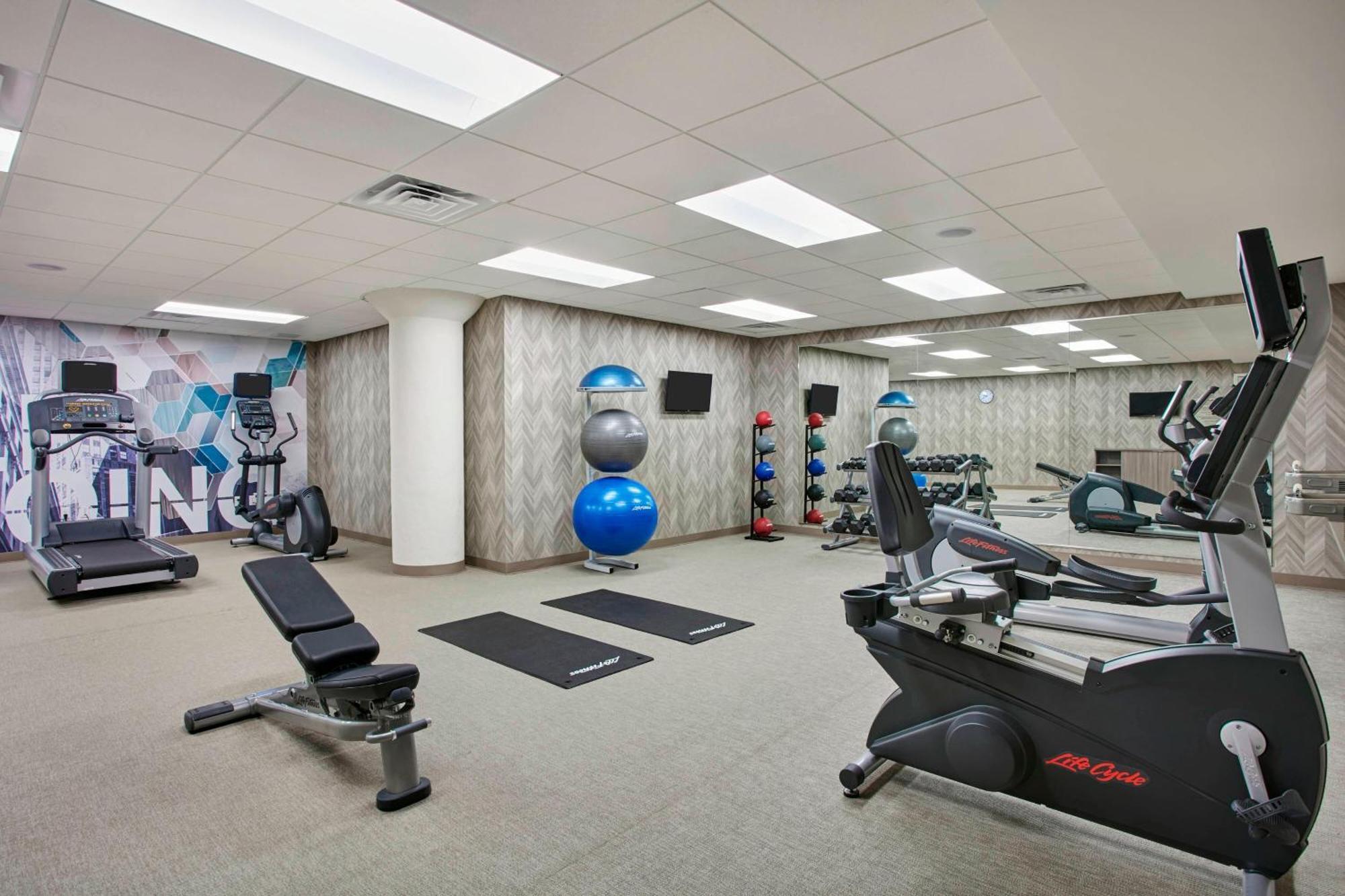 Springhill Suites By Marriott Milwaukee Downtown Exteriör bild