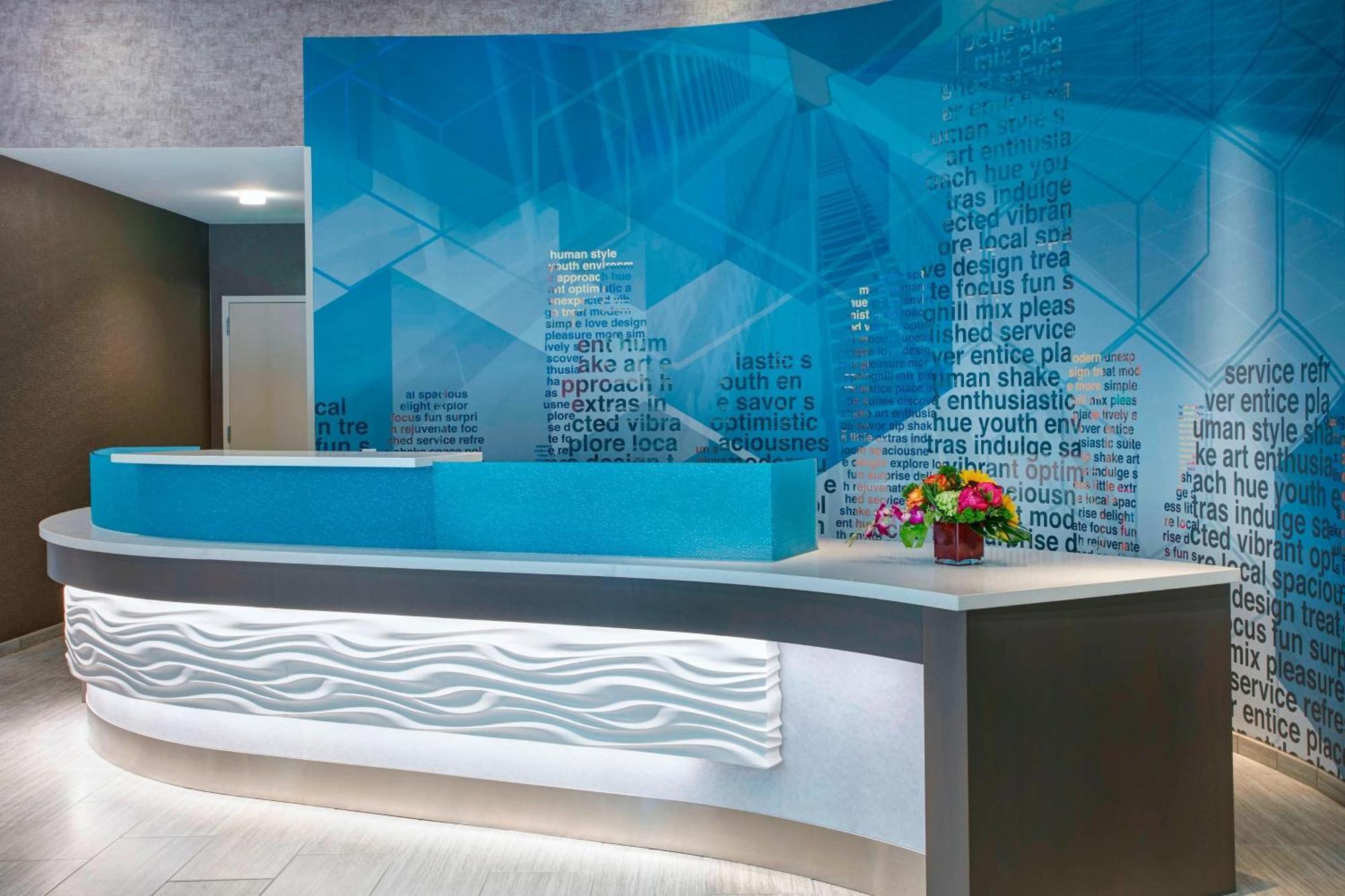 Springhill Suites By Marriott Milwaukee Downtown Exteriör bild
